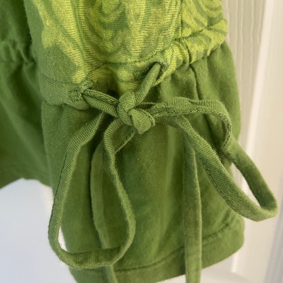 Athlete Tunic - Sz L - Picture 4 of 4